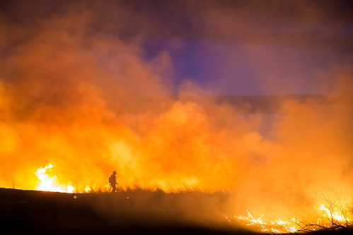 Prairie Burn Crew by jeff_a_goldberg, This was one of the largest prairie fires I have ever seen. It must be out of the ordinary for the