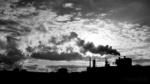 sunset bw white black clouds sunrise canon landscape noir normandie nuages paysage 169 et blanc industrie usine industriel 1755mm cagny 450d