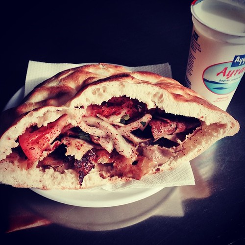 Döner Kebab mit Ayran im K2 Pizza &amp; Kebap | Jay F Kay | Flickr