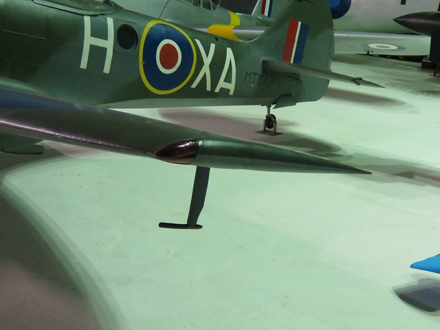 SUPERMARINE SPITFIRE FR XIV AT RAF HENDON