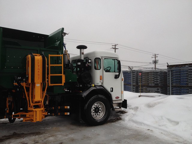 Pete 320 wn cng