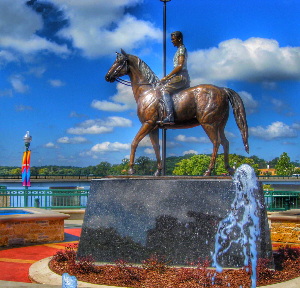 Dixon Illinois ~ Ronald Reagan Equestrian Statue ~ Former President of USA