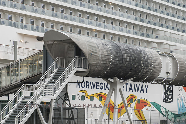 Early morning arrival of the Norwegian Getaway