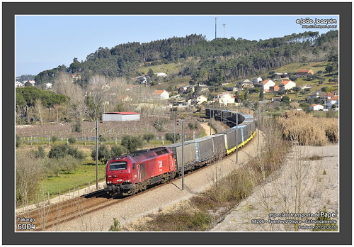 diesel centro cargo freight 6000 carga plataformas 335 ´ 6004 contentores papelero mercadorias vossloh saica papeleiro vosloh linhadonorte takargo sgnns caixasmóveis 335000 euro40090