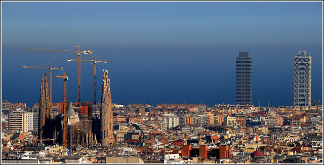 Le ciel , la mer , Barcelone et ...Gaudi