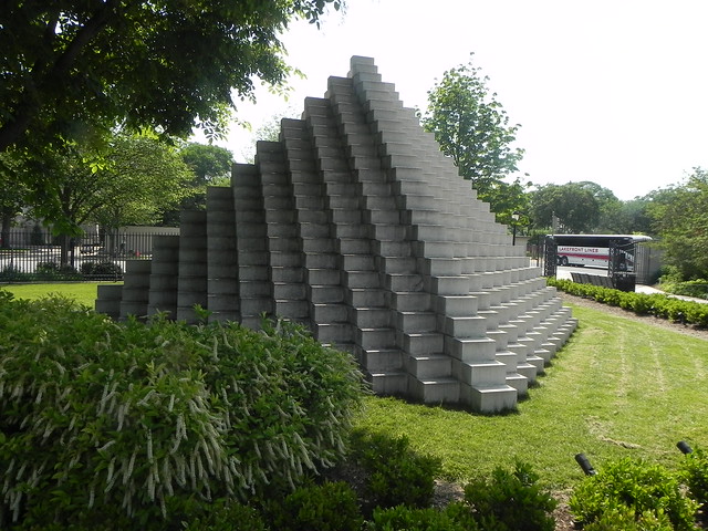 1589 A Pyramid in the Sculpture Park