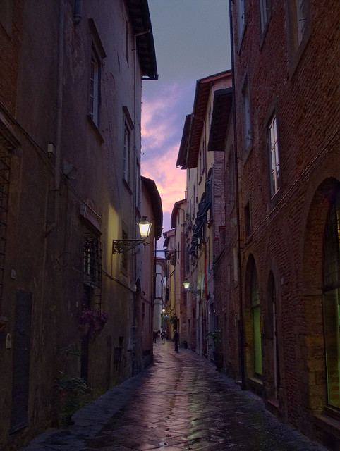 Alleyway in Lucca