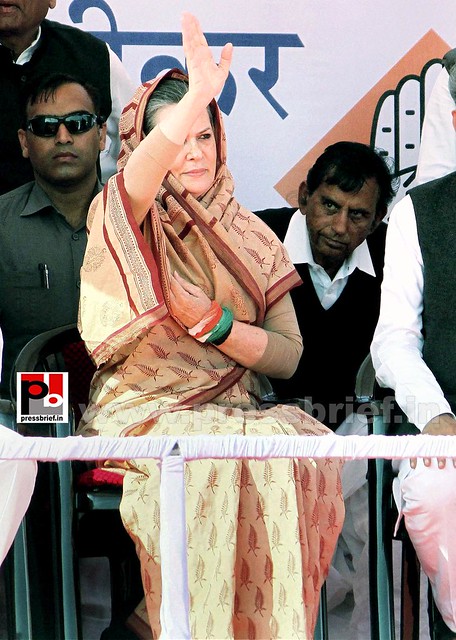 Sonia Gandhi at Sikar, Rajasthan 02