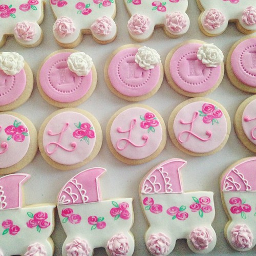 Pink and roses for baby girl. #customcookies #cookiegifts … | Flickr
