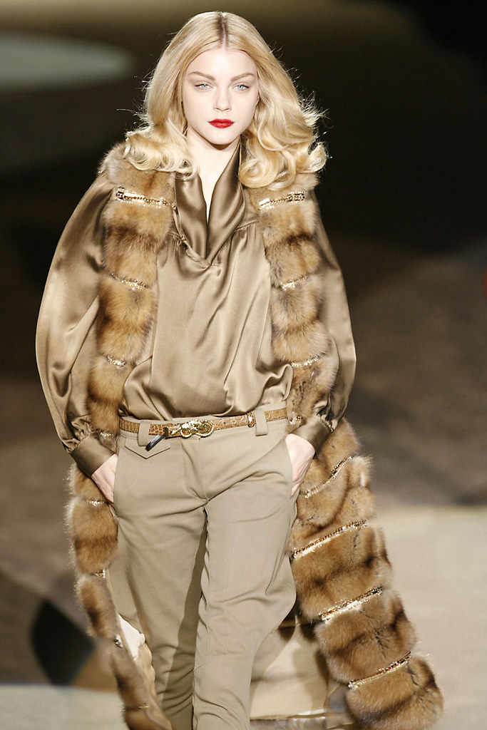 Jessica Stam Cavelli Sable trimmed coat | Fur fashion runway… | Flickr