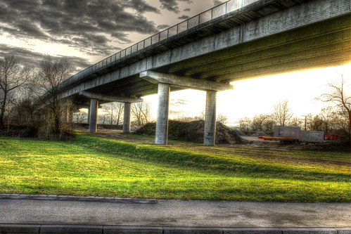 Frohes Neues Jahr! - Happy New Year! by vampire-carmen, Brücke  - Bridge
Schnellstrasse - Expressway

Bayern (Bavaria) - Deutschland (Germany)
Altenstadt -S