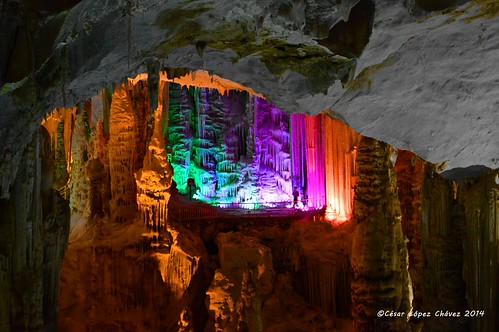 El Teatro, Grutas de García, Nuevo León, México.