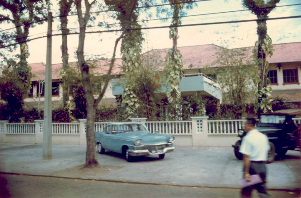 SAIGON 1968-70 - Main entrance of Le Cercle Sportif.