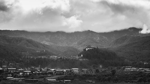 broadcast bhutan dzong bumthang jakar jakardzong