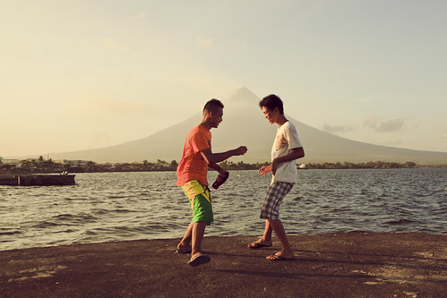 sunset boys port bay buddies candid bicol mainland levee 500d 1755mm mayonvolcano legazpicityalbayphilippines
