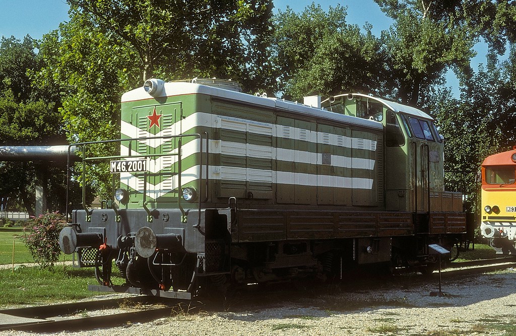 M46 Train M46 2001 Budapest 07.08.03 | Foto: M. Lohneisen | Bahnbilder von W. + H ...