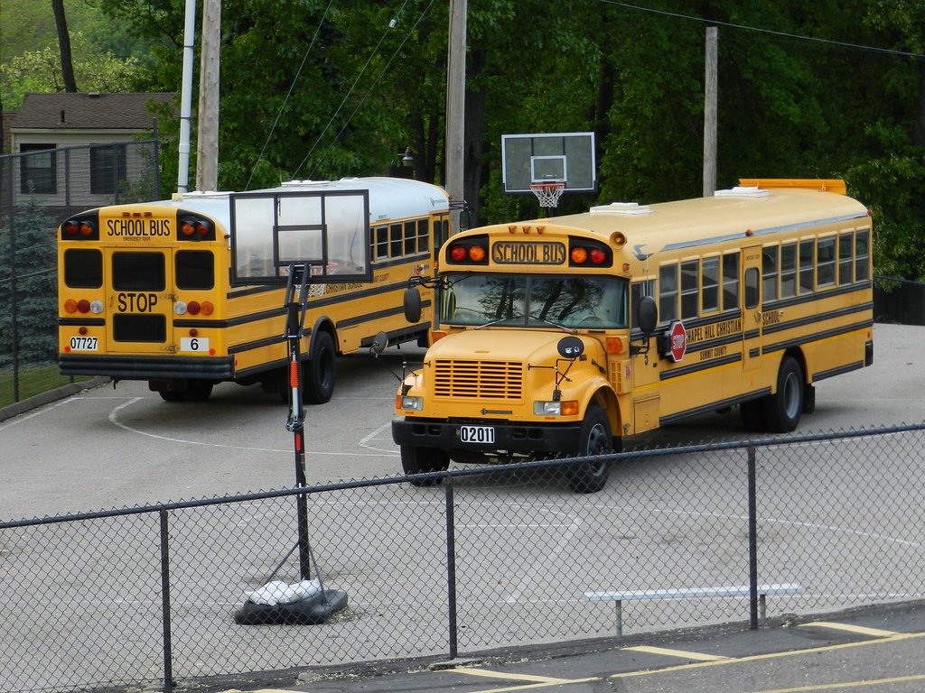 DSCN2383 Chapel Hill Christian School Buses 6 5 Chapel Flickr