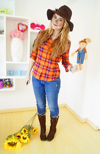Easy Halloween Costume: Scarecrow | More at my blog: www.the… | Flickr