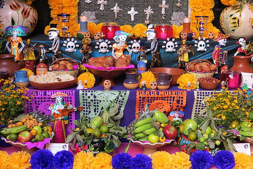Day of the Dead altar, Oaxaca | Lisa Ann Yount | Flickr