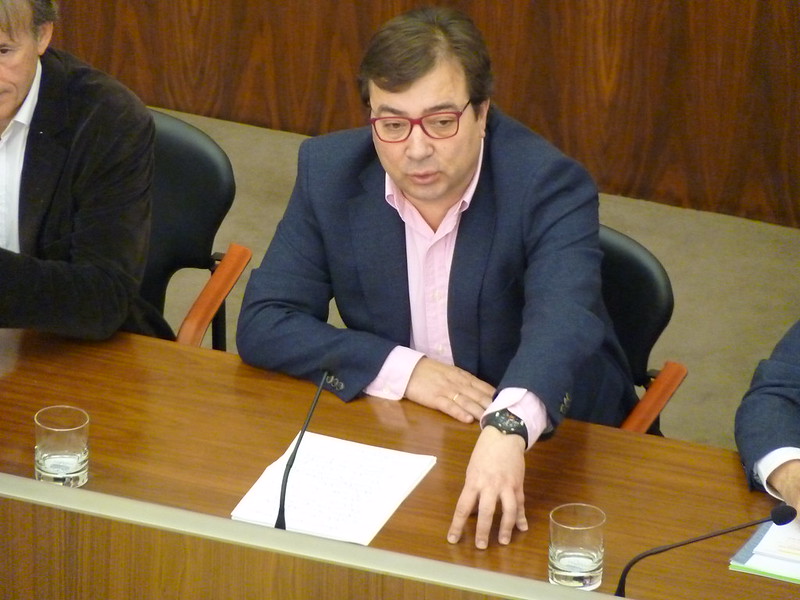Fernández Vara anuncia recurso conjunto contra la Ley de Administración Pública de Rajoy