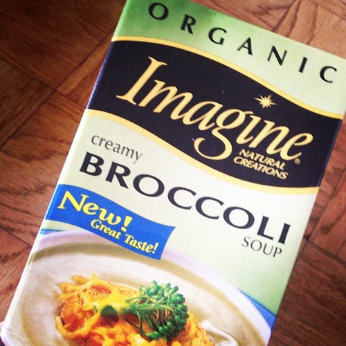 One good thing about this recovery is discovering soups I haven't tried before- this one is very flavorful, filling, and low on calories, not to mention non-dairy and gluten free.