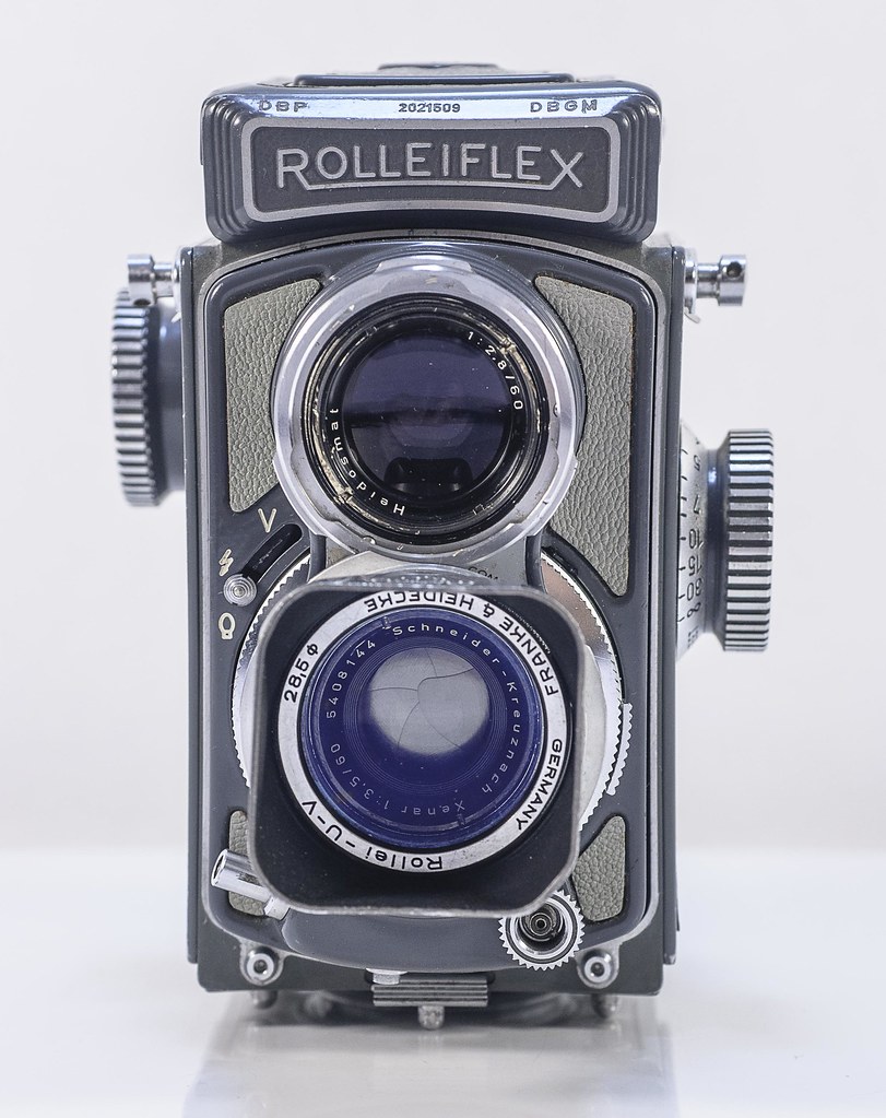 BABY ROLLEIFLEX 4X4 | One of my favorite 4x4 TLR's. I love t… | Flickr