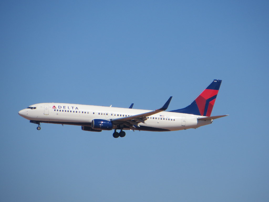 Delta Airlines 737-800