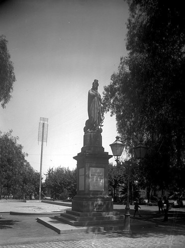 Monumento homenaje a la ciudad de Buenos Aires en la Alame… | Flickr