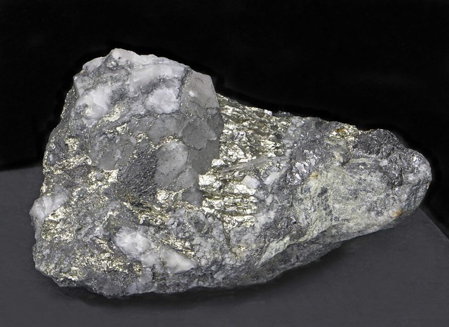 Coloradoite Calaverite, Gold, Coloradoite and Magnetite in Quartz | Flickr