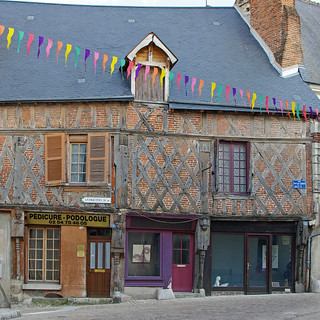 Saint-Aignan (Loir-et-Cher) | Saint-Aignan. Rue Constant-Rag… | Flickr