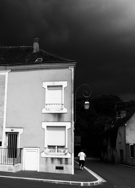 Beaumont-sur-Sarthe ...avant la pluie / ...cyn y glaw