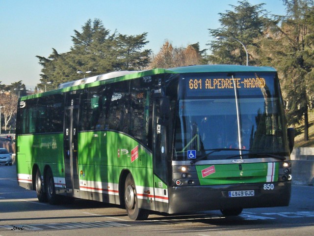 Sunsundegui Astral Irisbus 850 - Larrea.