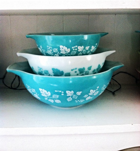 Turquoise Gooseberry JAJ Pyrex. My holy grail is finally mine!