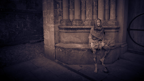 france slr castle history texture church statue digital canon photography eos flickr view image pavement humanstatue perspective picture medieval crossprocessing shutter 365 dslr carcassonne project365 365days 365project 5dmarkiii youperspective