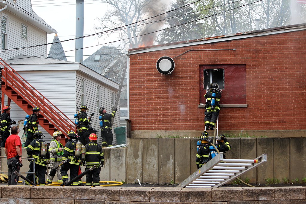 McHenry Structure Fire 5/11/14 | ©AVucha 2014 On May 11th at… | Flickr