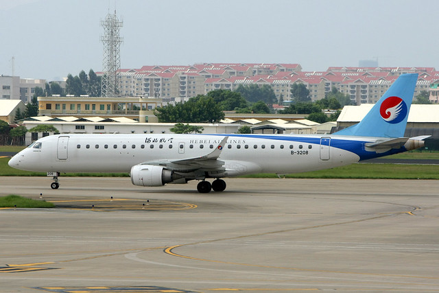 Hebei Airlines | Embraer 190 | B-3208 | Xiamen Gaoqi