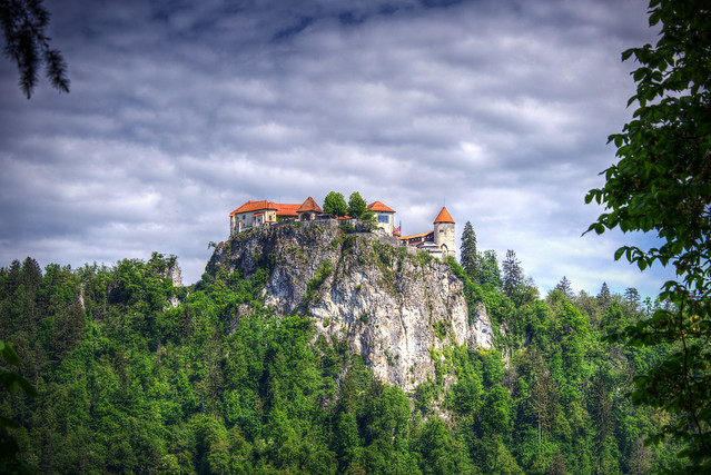 Bled castle view from lakeside - Slovenija