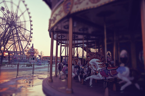 After the show by Mr Paz, Tianjin/CHINAchina park sunset glow ferriswheel merrygoround tianjin