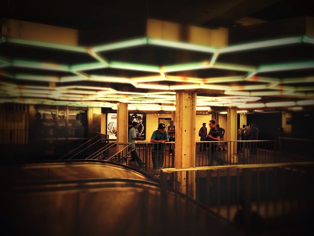 •Honeycomb• #nyc #astorplace #thediversityofsubwayzen #mta #subway #strangersintransit #iamakittehcouch