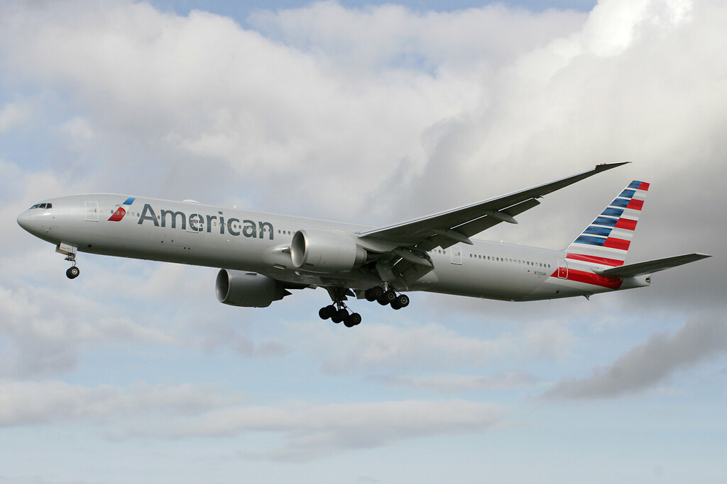 American Airlines Boeing 777-323ER