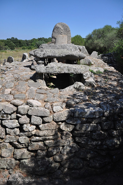 tomba dei giganti Coddu Vecchiu, Arzachena