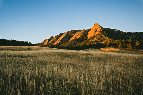 The Flatirons at Sunrise by Palosaari, autumn usa nature zeiss landscape colorado sony boulder flatirons syksy kalliovuoret rockymountins n