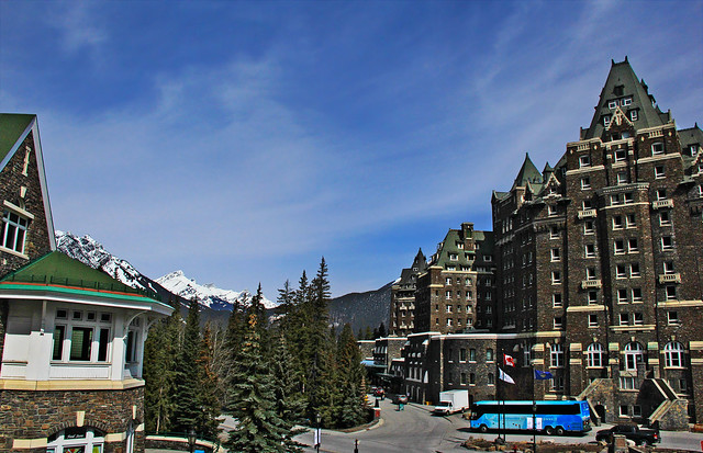 Banff Springs Hotel & Peaks