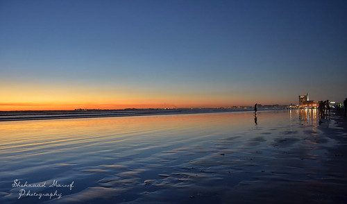 BLUE Hour! by Shehzaad Maroof Khan, Seaview beach, Karachi Pakistan
Shehzaad Maroof Photography city blue pakistan