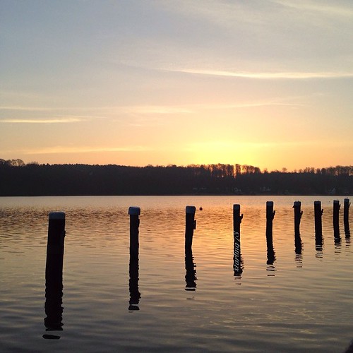#ratzeburg #morning #sunrise #lake #igershamburg #ig_deutschland #ig_europe #igworldclub #instacrew #icatching #ic_water #wu_europe #worldunion #world_shotz #worldcaptures #water_captures #daily_captures #splendid_shotz #meindeutschland | by sibylle73