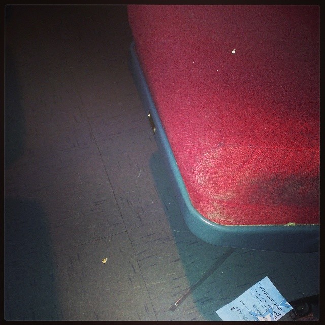 After being rudely spoken to by a #cineworld employee, it's always nice to sit in a clean seat. #filth #cineworldhuntingdon
