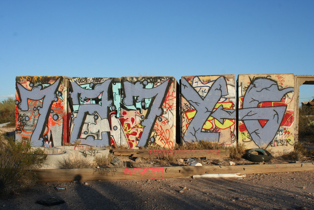 South Tucson Graffiti | Tucson, Arizona | Lars Hammar | Flickr
