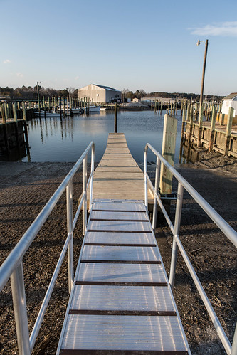 New floating dock at Willis Wharf | by Searching For Suchness