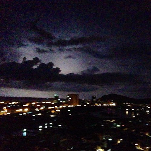 1:28am Thunderer ⚡☁@Instag_app #Instag_app #clouds #cloud #cloudporn #weather #lookup #sky #skies #skyporn #cloudy #instacloud #instaclouds #instagood #nature #beautiful #gloomy #skyline #horizon #instasky #epicsky #crazyclouds #photooftheday #cloud_skye | by Paul Leung Tfat