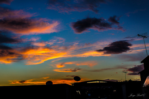 Atardecer by Jorge Leal Q, sol azul canon amarillo cielo nubes t3i
